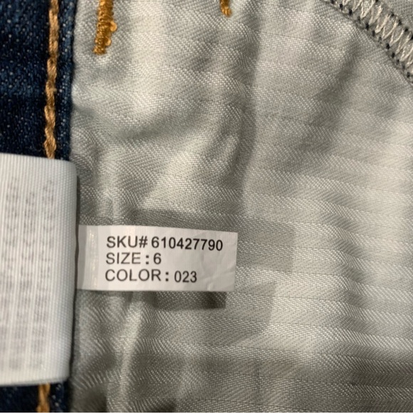 Abercrombie & Fitch Blue Jean Shorts Women's Size 28/6 Cutoff High Rise Distress - Picture 8 of 10